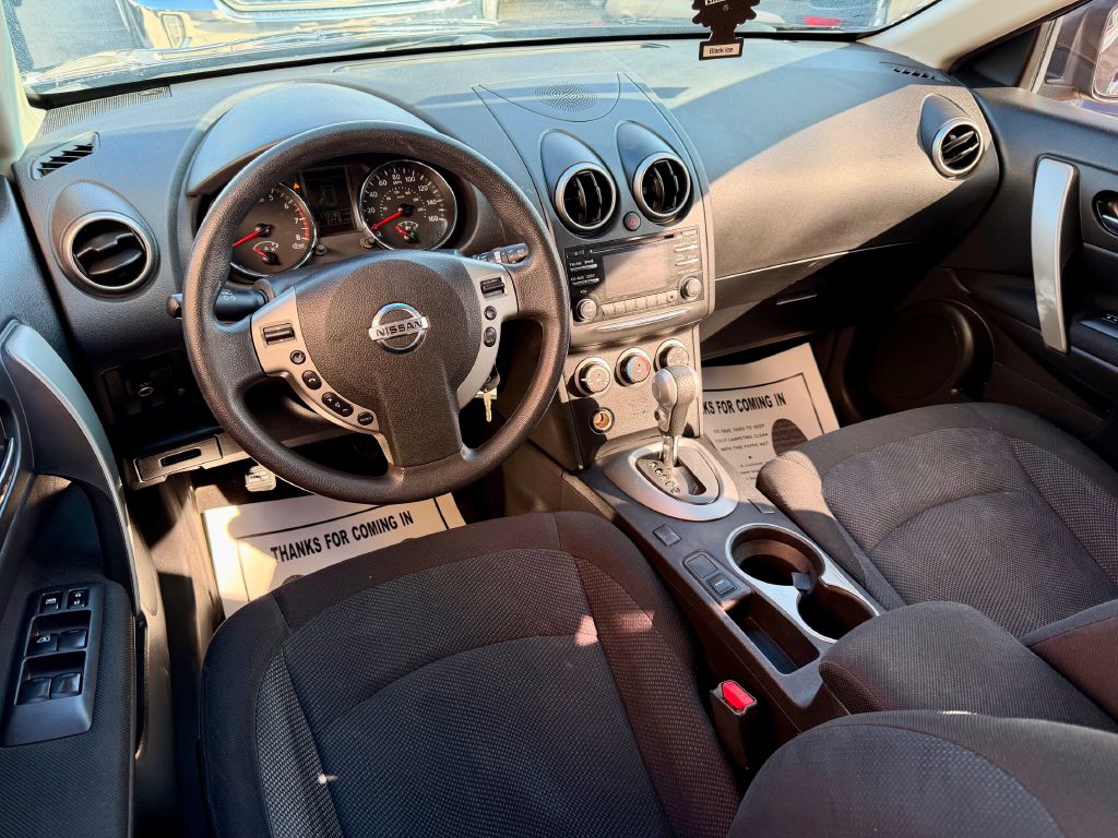 Photo 19 of this NISSAN ROGUE SELECT