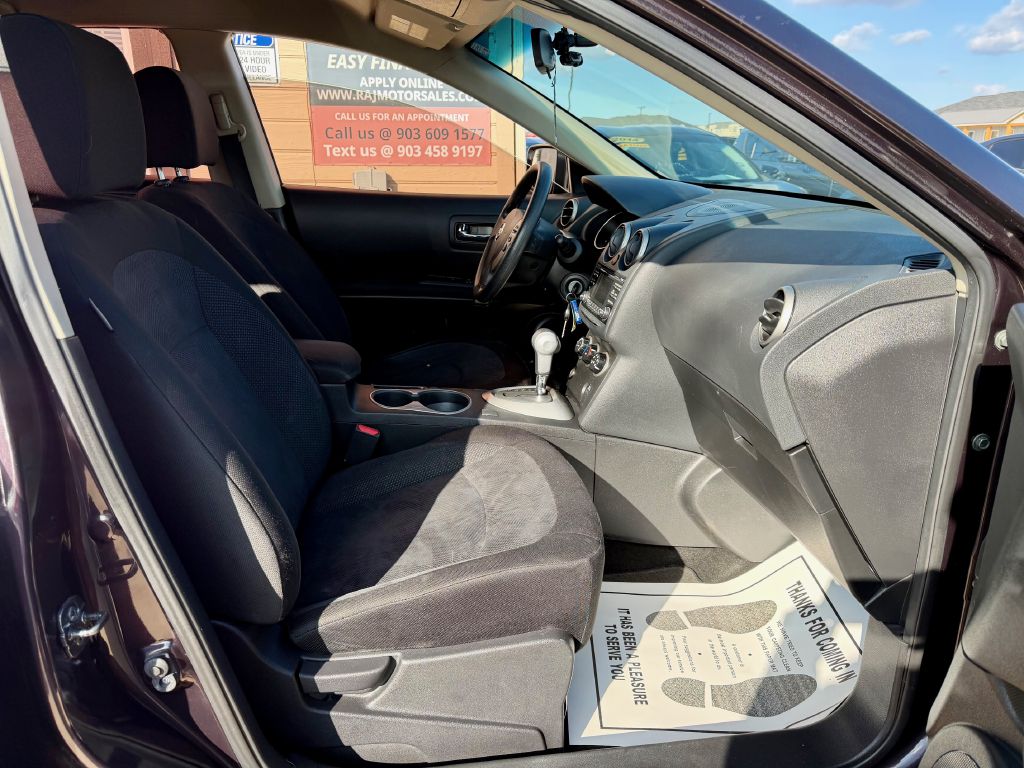 Photo 20 of this NISSAN ROGUE SELECT