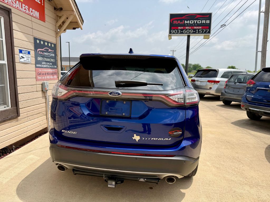 Photo 10 of this FORD EDGE