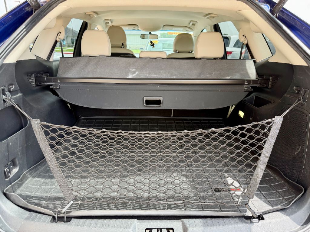 Photo 32 of this FORD EDGE