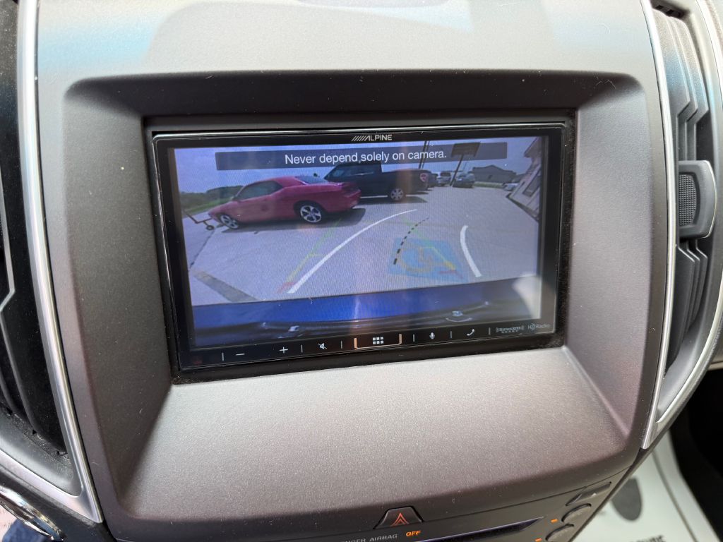 Photo 27 of this FORD EDGE