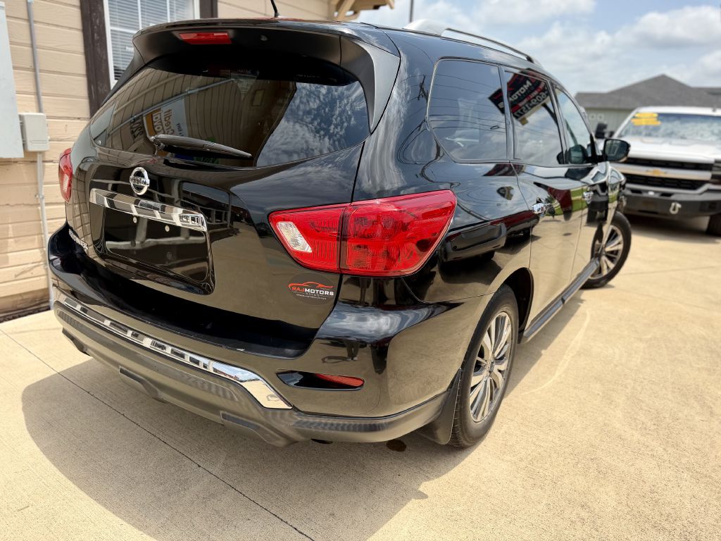 Photo 12 of this NISSAN PATHFINDER
