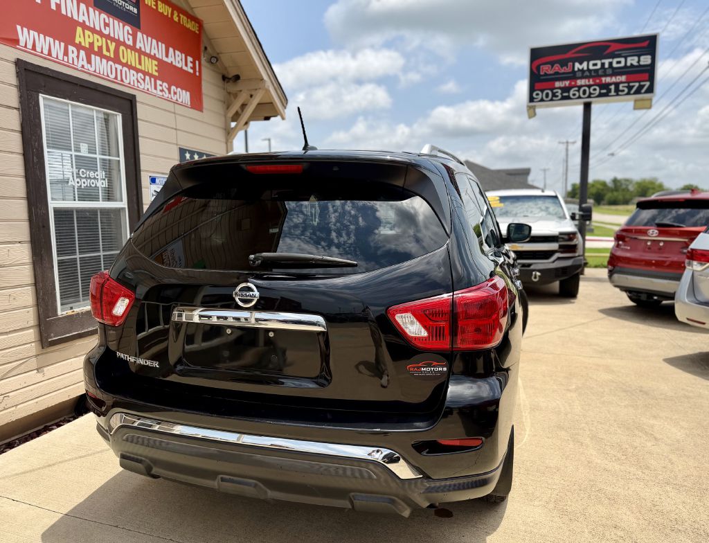 Photo 13 of this NISSAN PATHFINDER