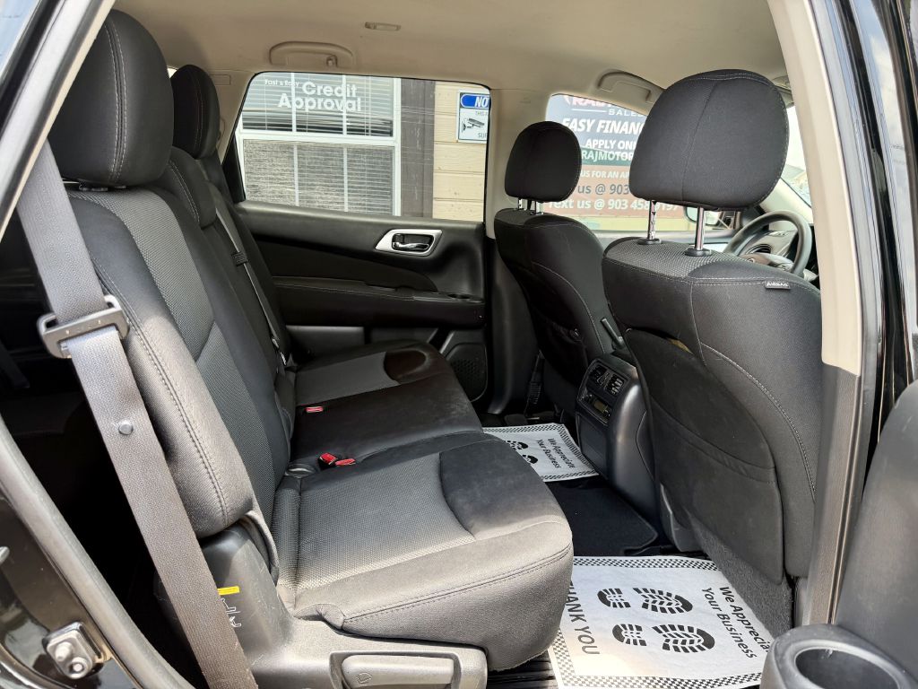 Photo 26 of this NISSAN PATHFINDER