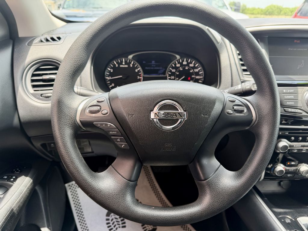 Photo 28 of this NISSAN PATHFINDER