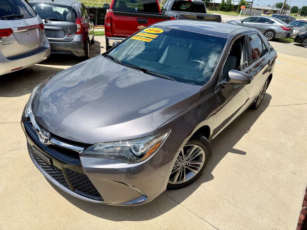 2016 TOYOTA CAMRY
