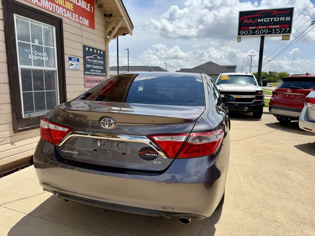 Photo 12 of this TOYOTA CAMRY