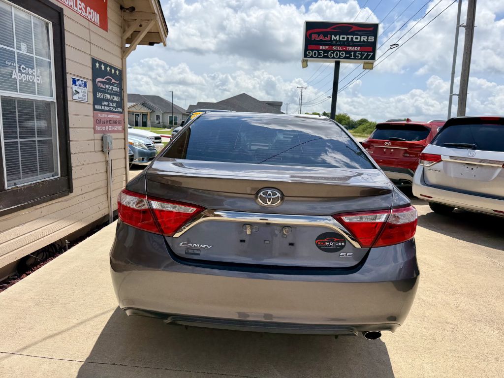Photo 13 of this TOYOTA CAMRY