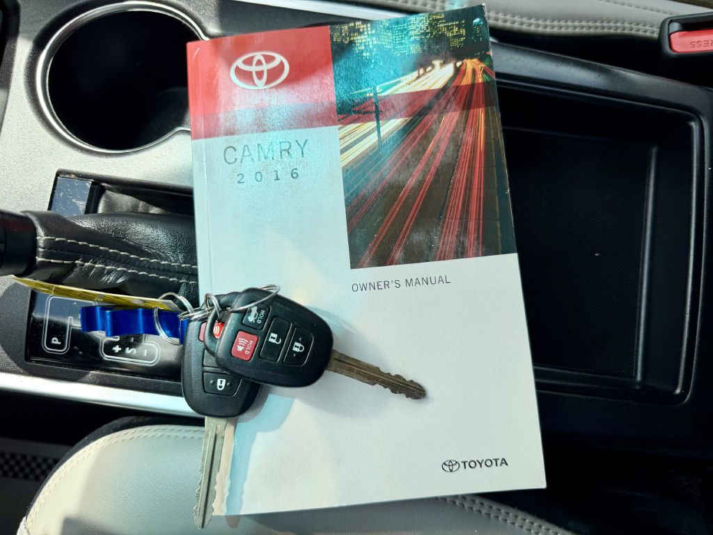 Photo 17 of this TOYOTA CAMRY