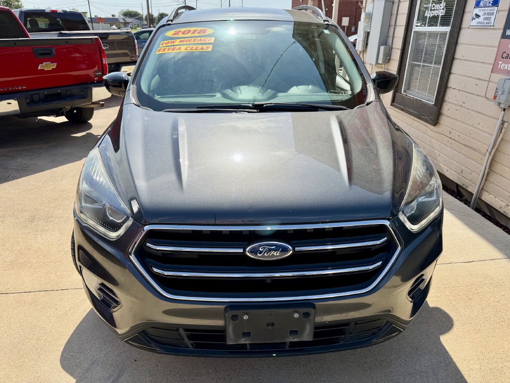Photo 6 of this FORD ESCAPE