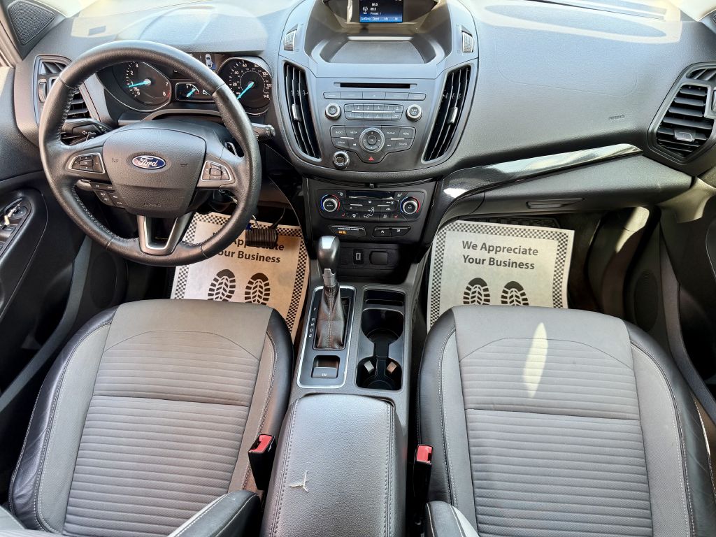 Photo 27 of this FORD ESCAPE