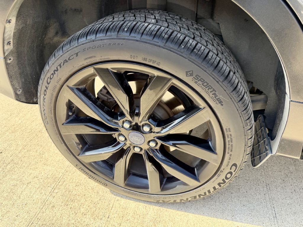 Photo 39 of this FORD ESCAPE