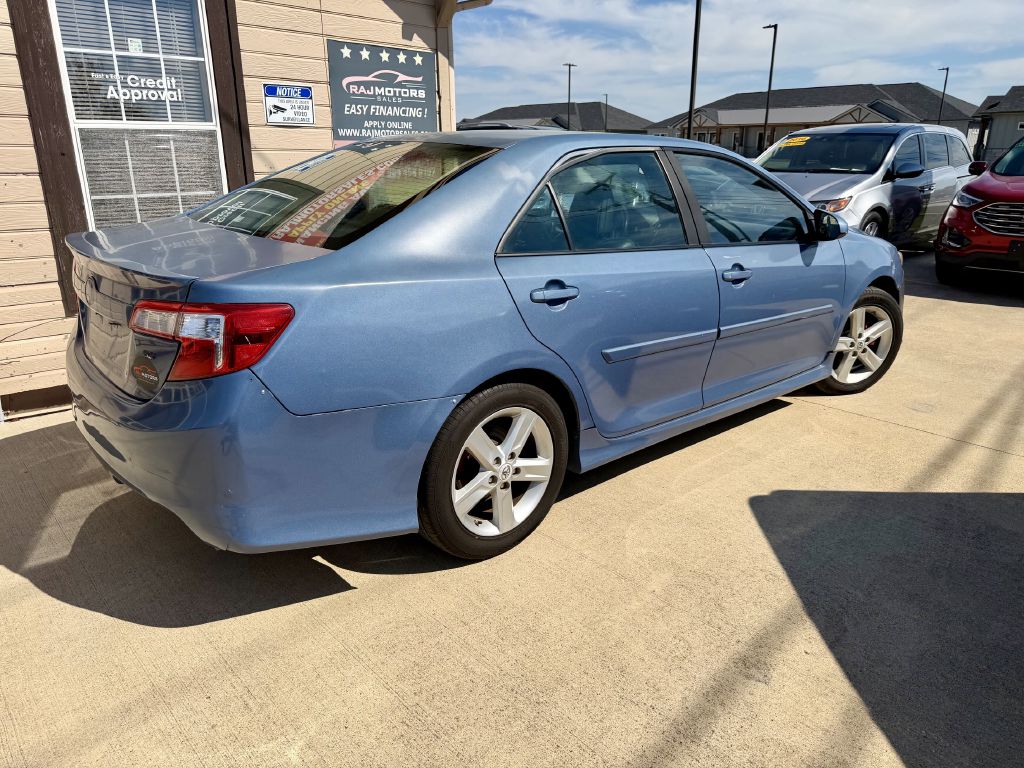 Photo 8 of this TOYOTA CAMRY