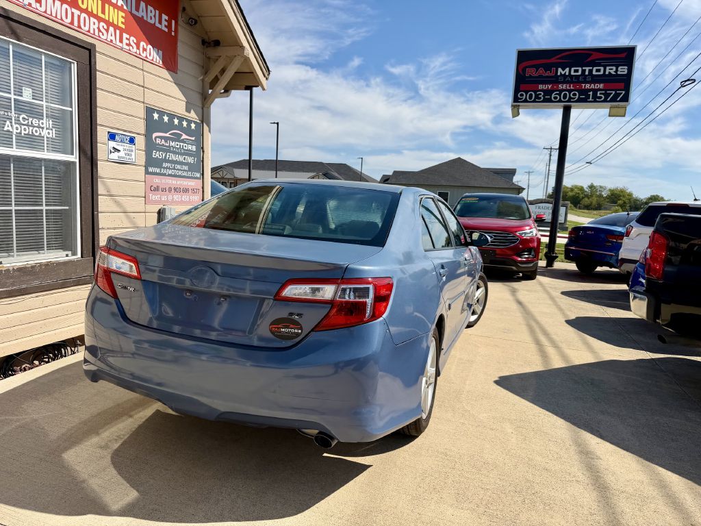Photo 10 of this TOYOTA CAMRY