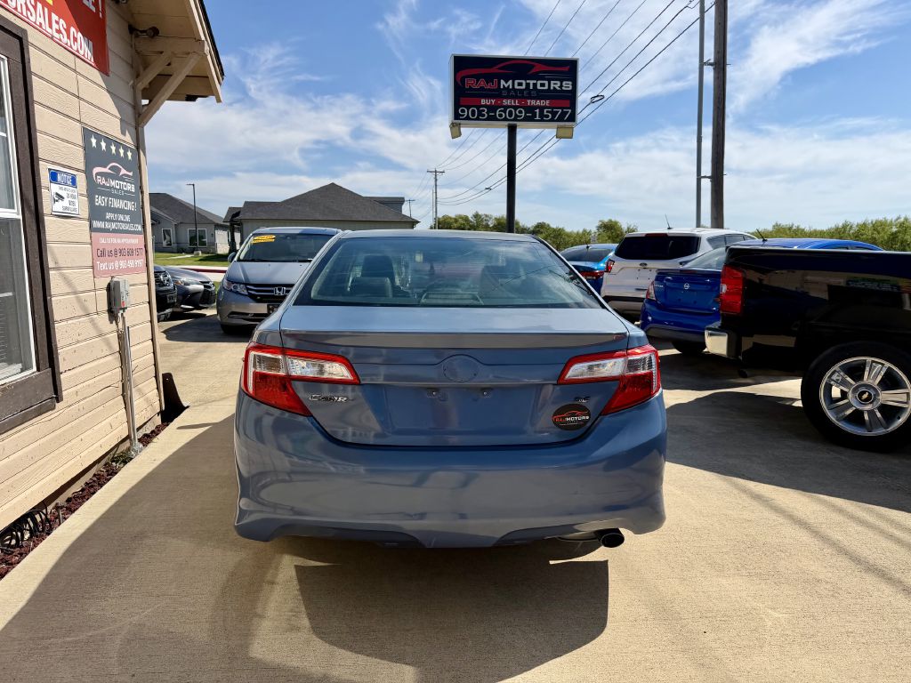Photo 11 of this TOYOTA CAMRY