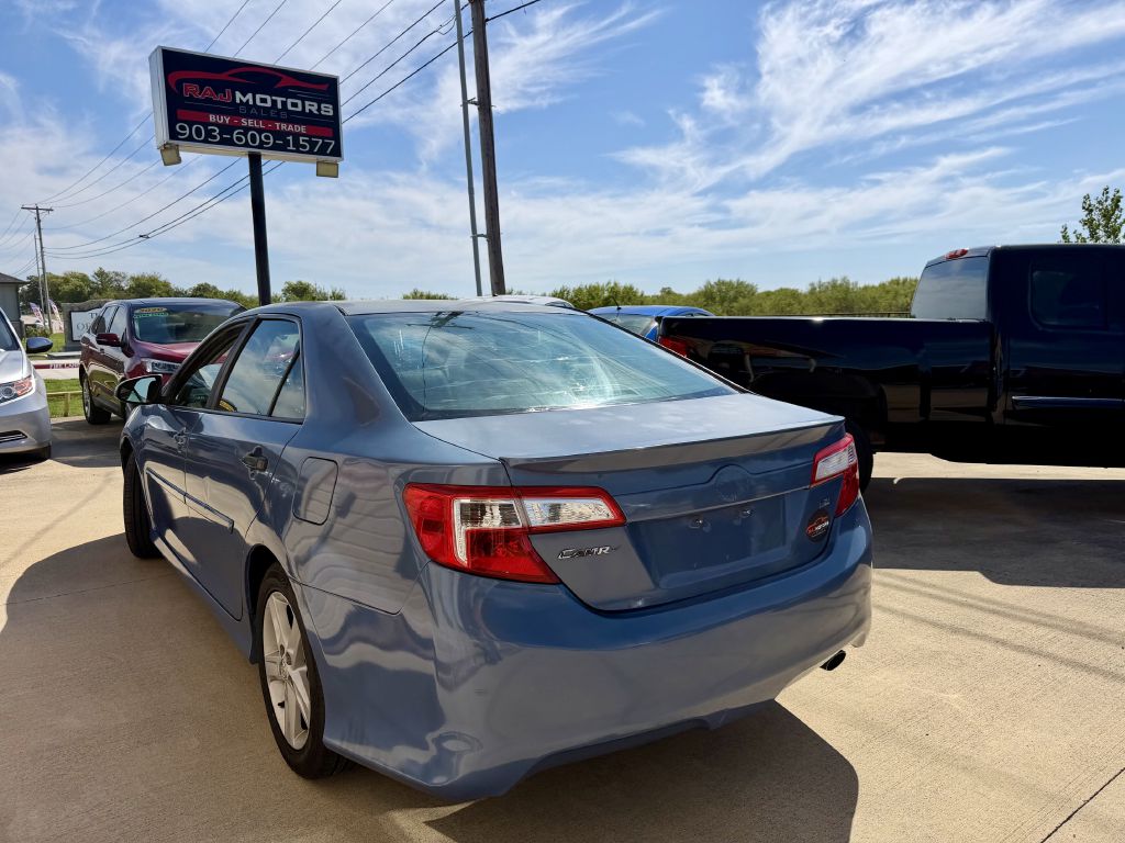 Photo 13 of this TOYOTA CAMRY