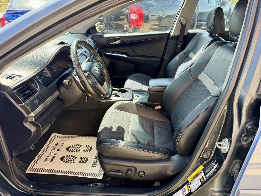 Photo 15 of this TOYOTA CAMRY