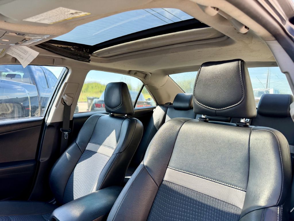Photo 17 of this TOYOTA CAMRY
