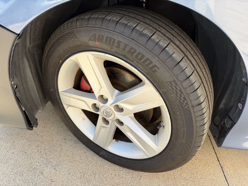 Photo 34 of this TOYOTA CAMRY