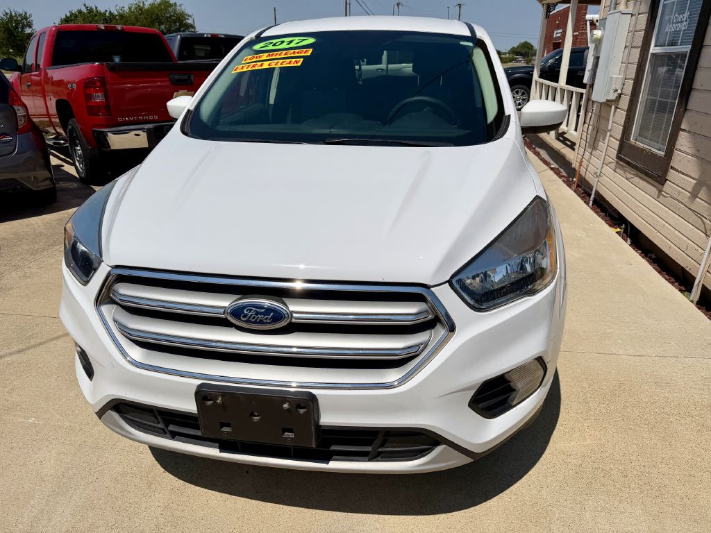 Photo 5 of this FORD ESCAPE