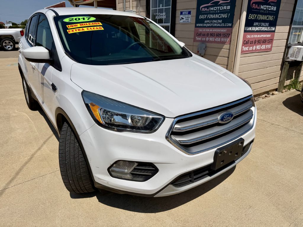 Photo 7 of this FORD ESCAPE