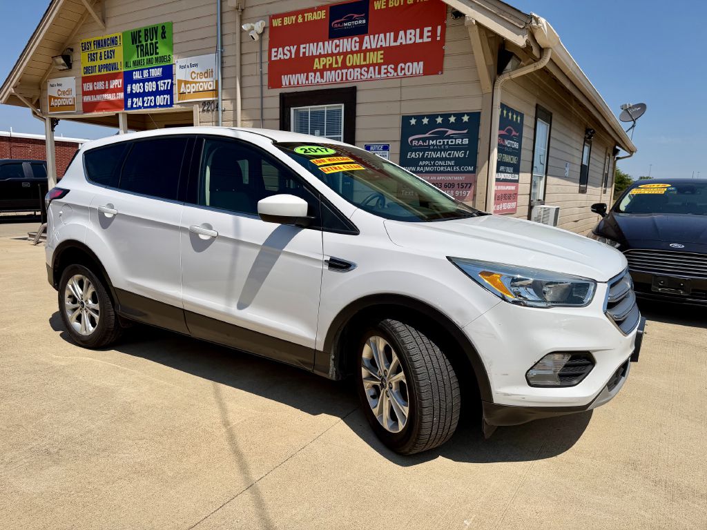 Photo 8 of this FORD ESCAPE