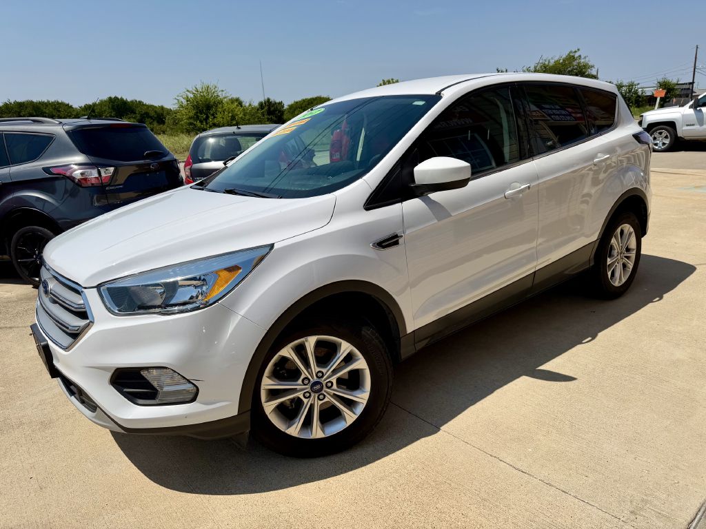Photo 15 of this FORD ESCAPE