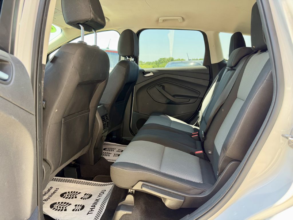 Photo 22 of this FORD ESCAPE