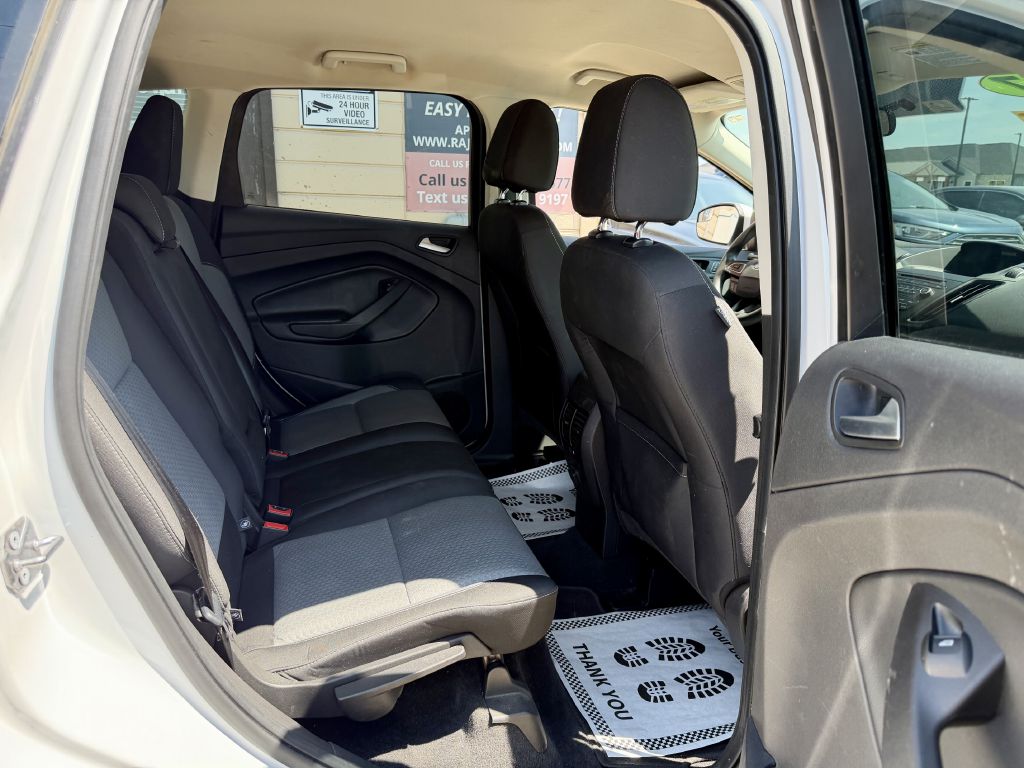 Photo 27 of this FORD ESCAPE