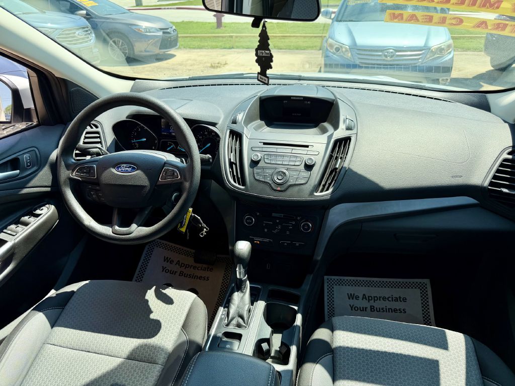 Photo 29 of this FORD ESCAPE