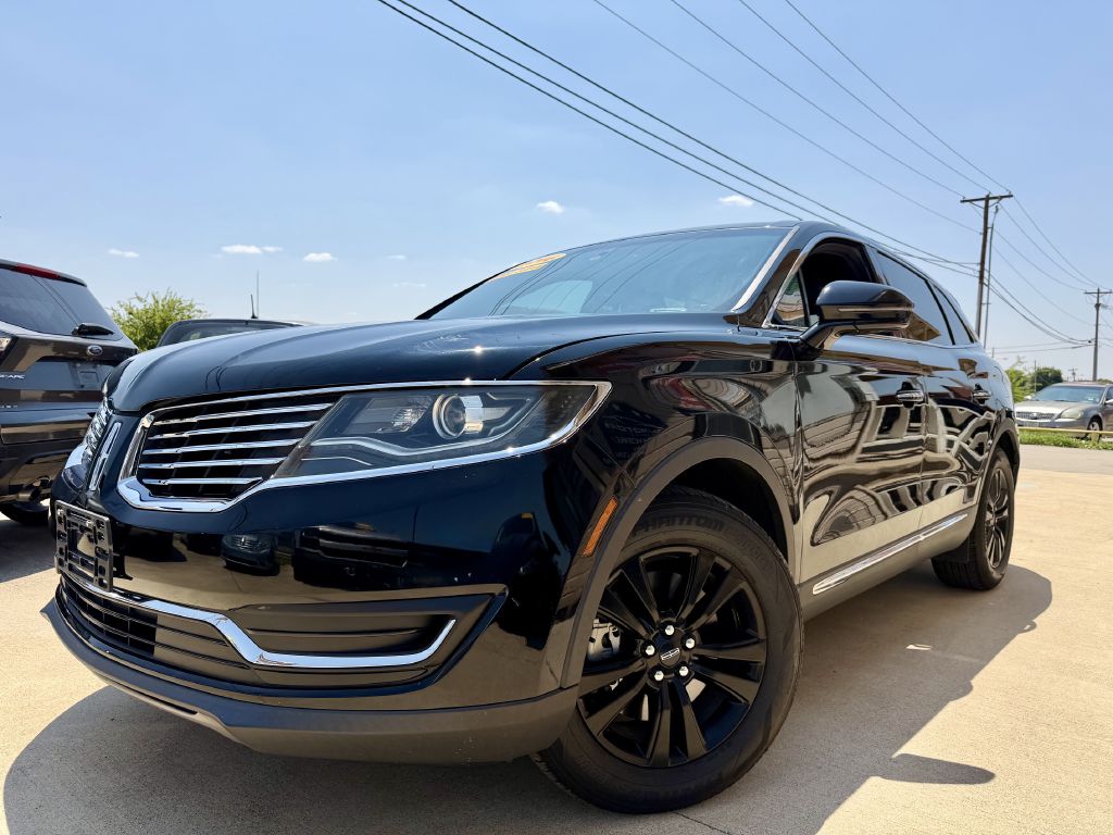 Photo 2 of this LINCOLN MKX