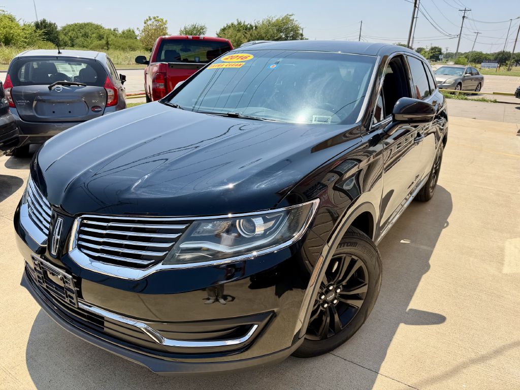 Photo 3 of this LINCOLN MKX