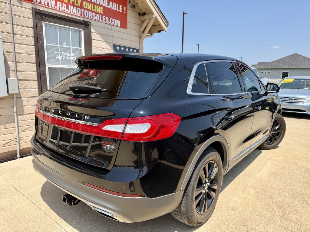 Photo 10 of this LINCOLN MKX