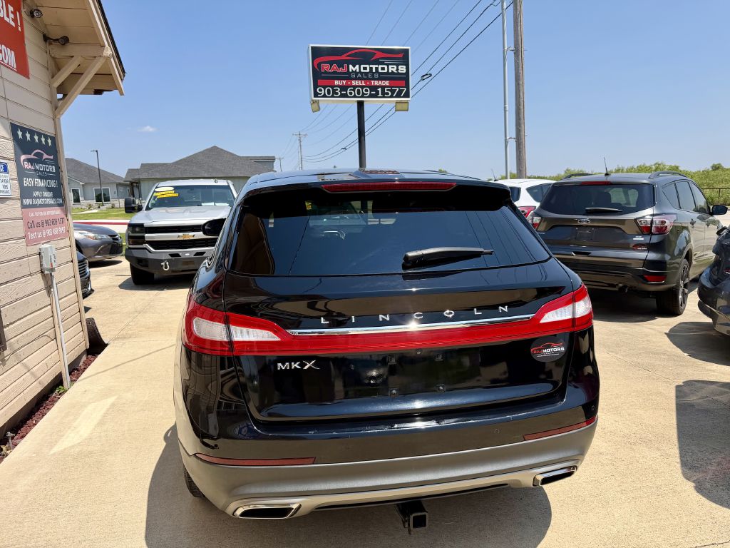 Photo 12 of this LINCOLN MKX