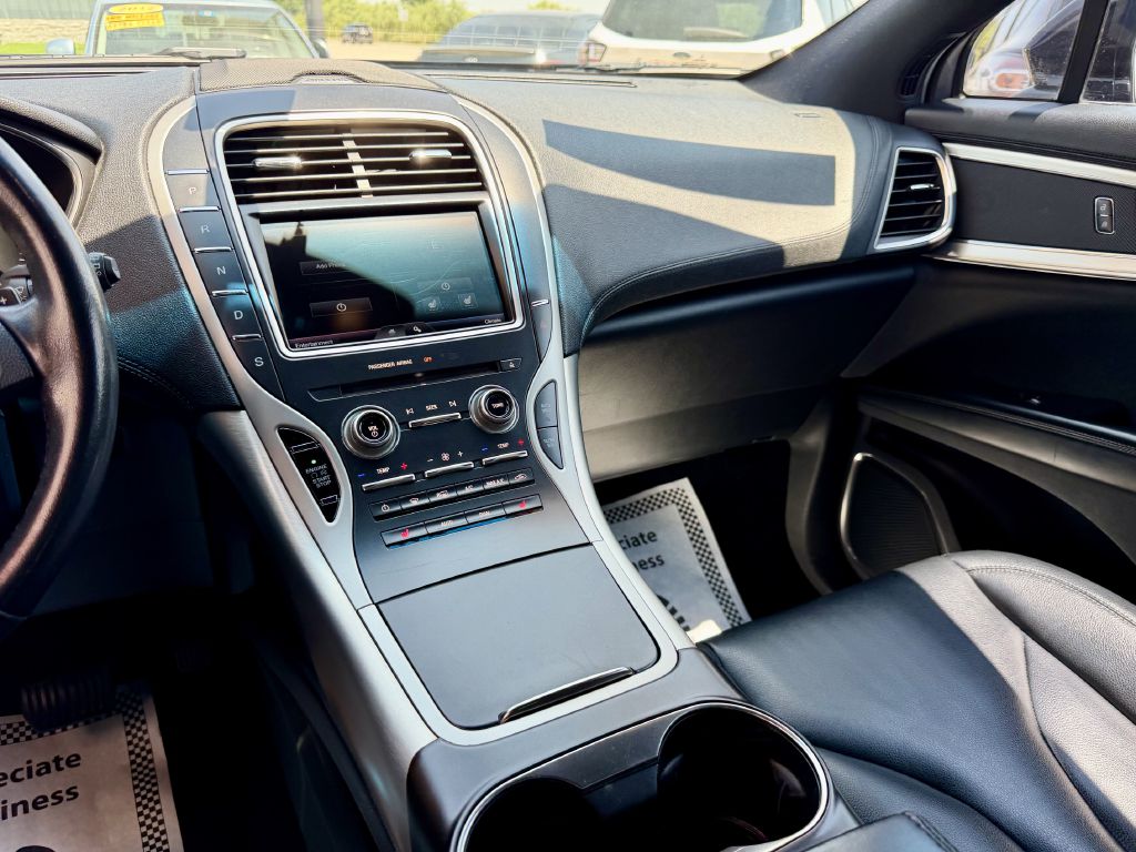 Photo 23 of this LINCOLN MKX