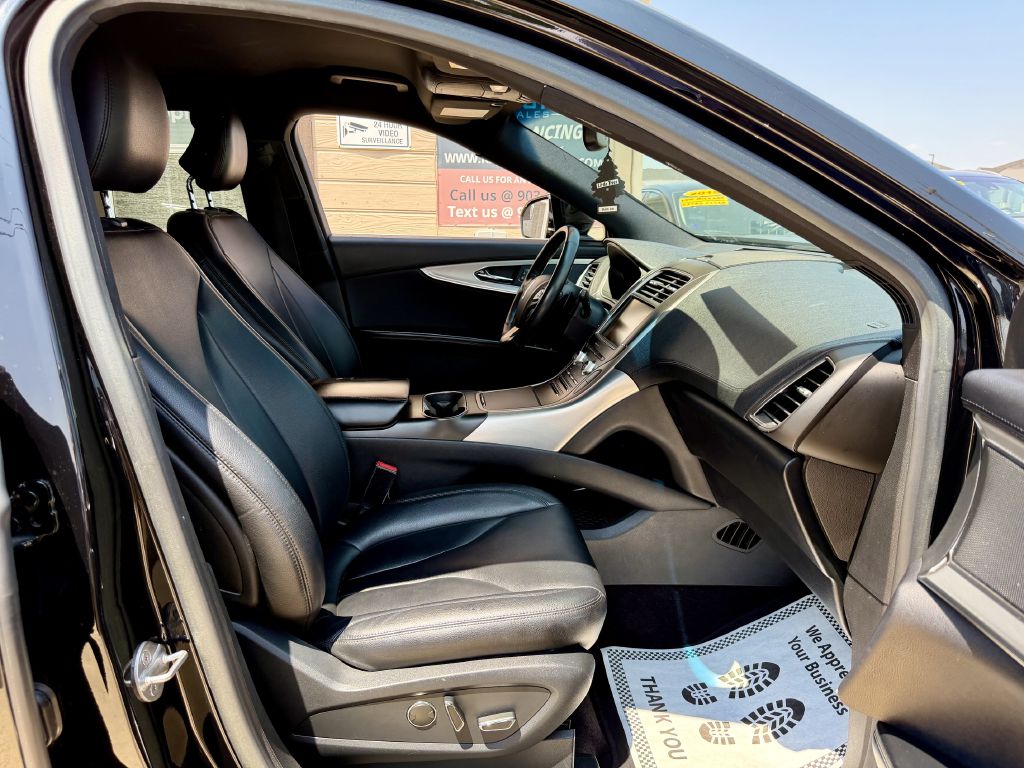 Photo 24 of this LINCOLN MKX