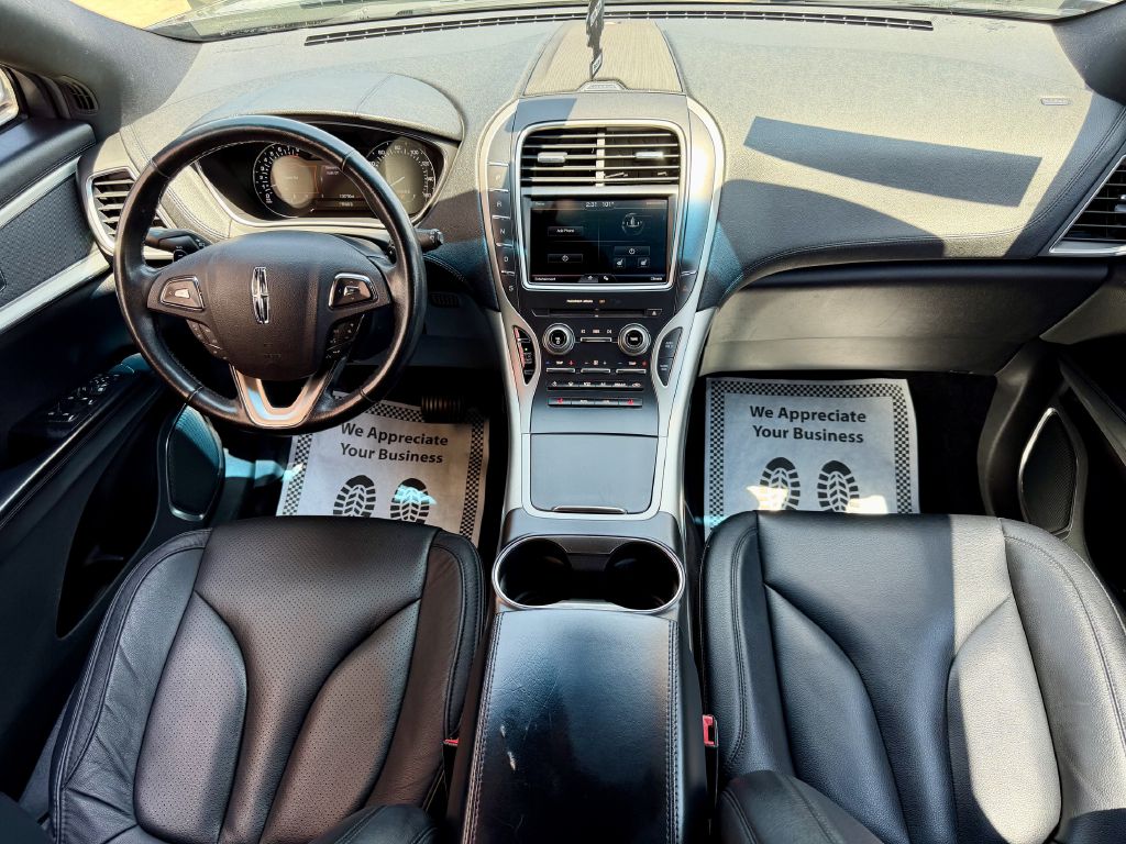 Photo 27 of this LINCOLN MKX