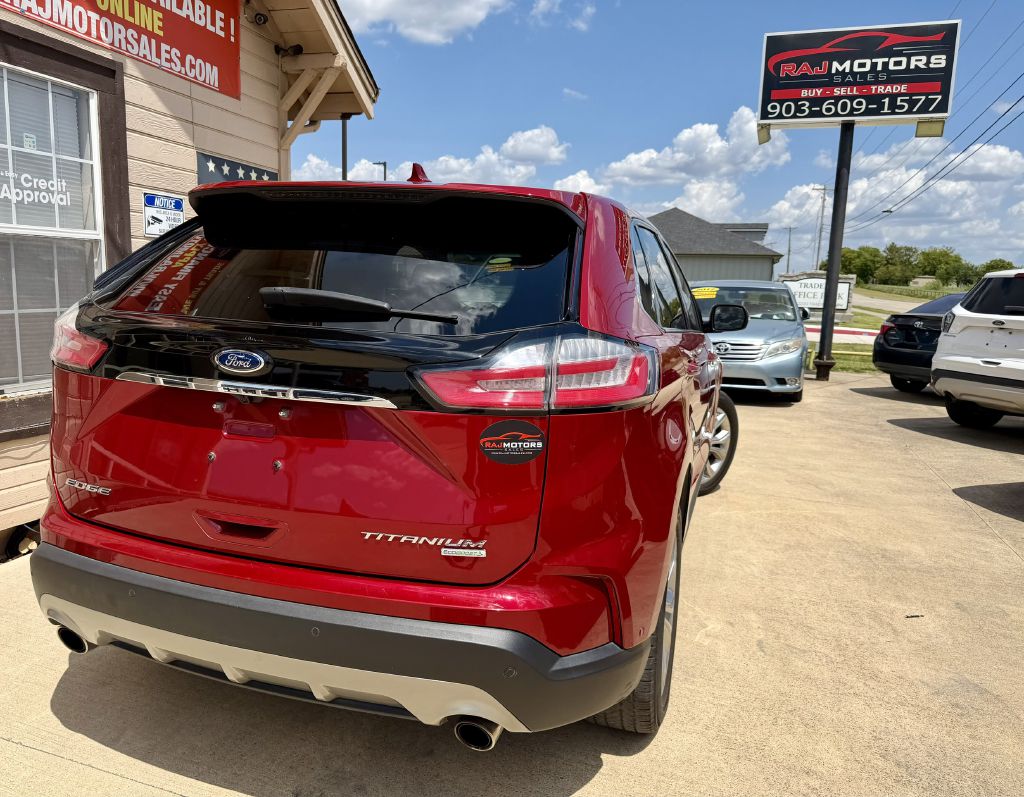 Photo 13 of this FORD EDGE