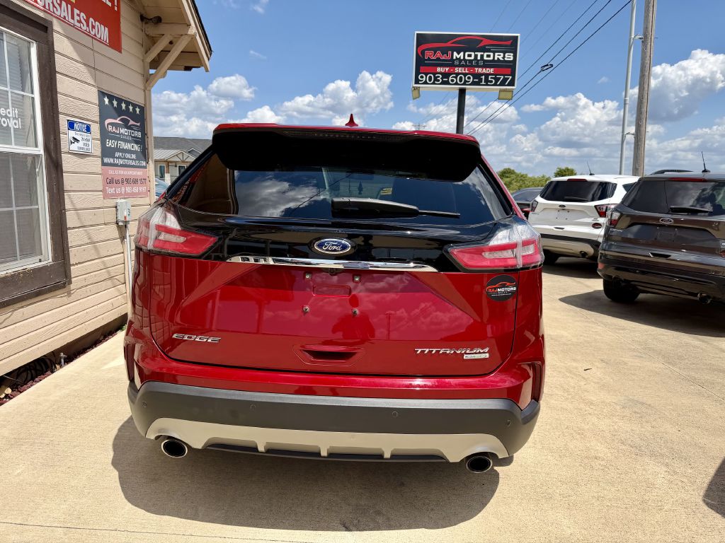 Photo 14 of this FORD EDGE