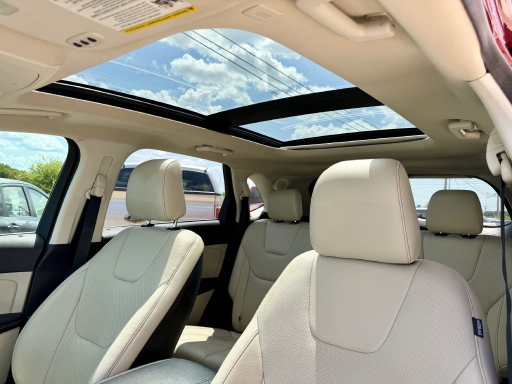 Photo 23 of this FORD EDGE