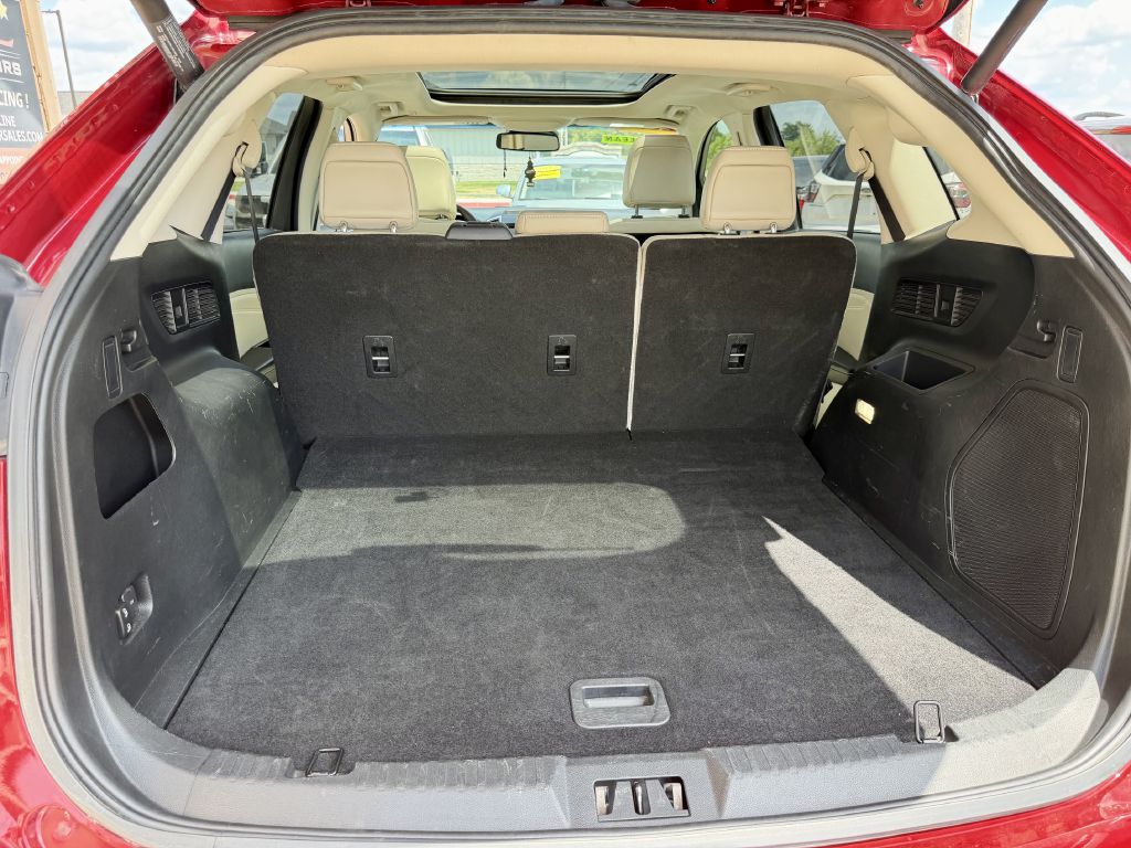 Photo 38 of this FORD EDGE