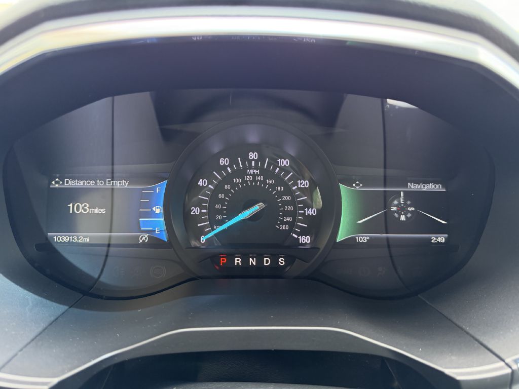 Photo 36 of this FORD EDGE