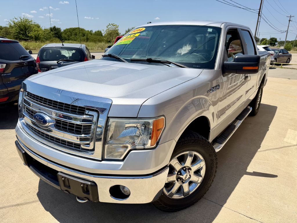 Photo 3 of this FORD F150