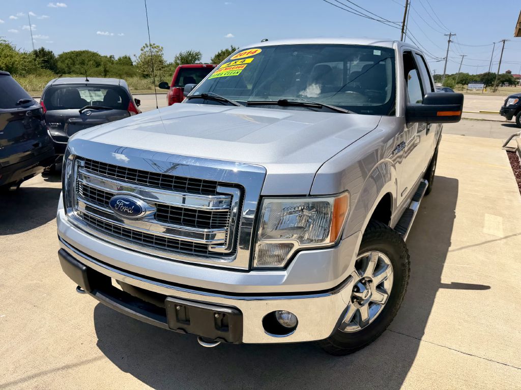Photo 4 of this FORD F150