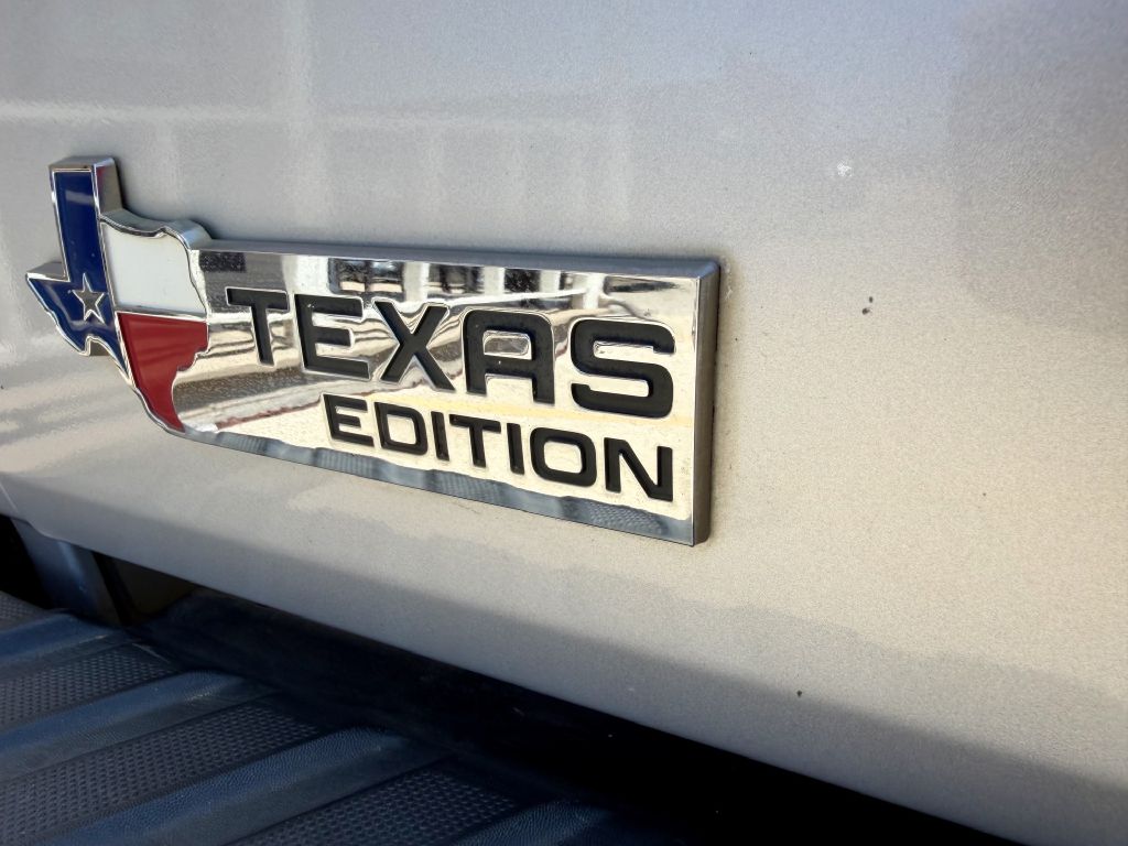 Photo 21 of this FORD F150