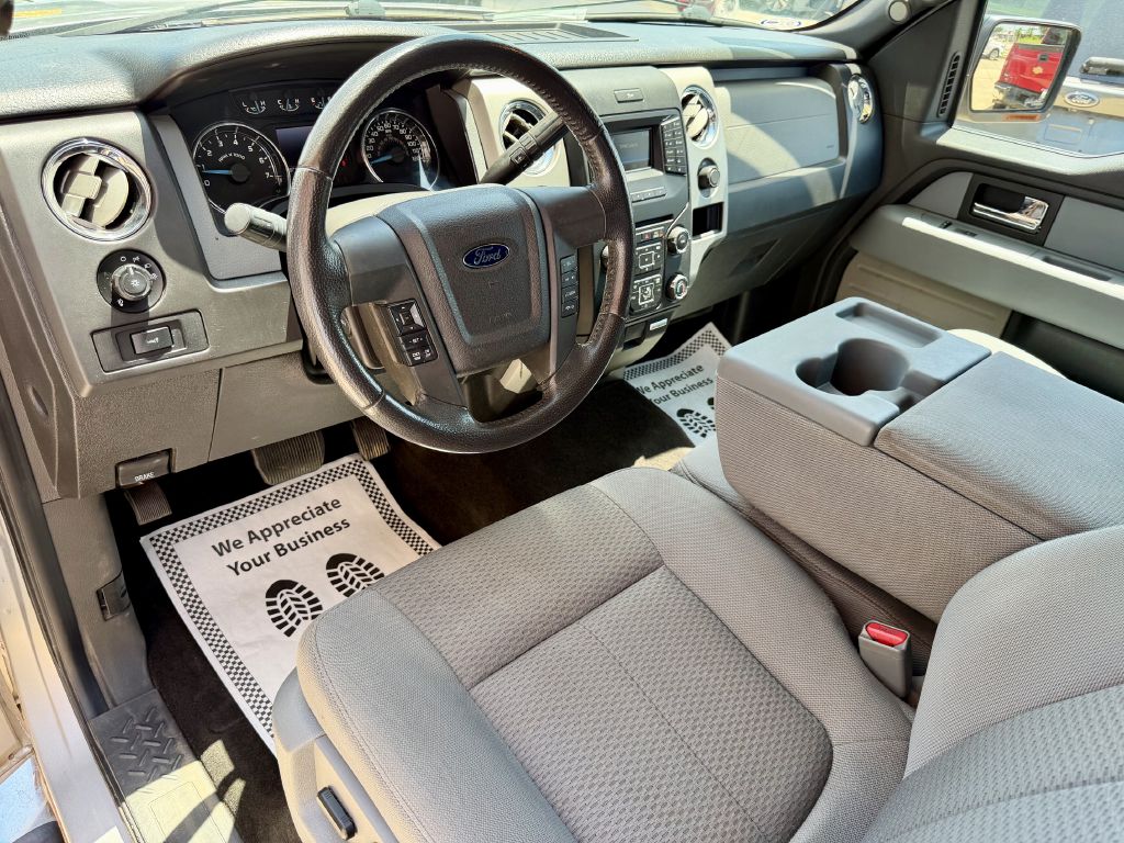 Photo 24 of this FORD F150