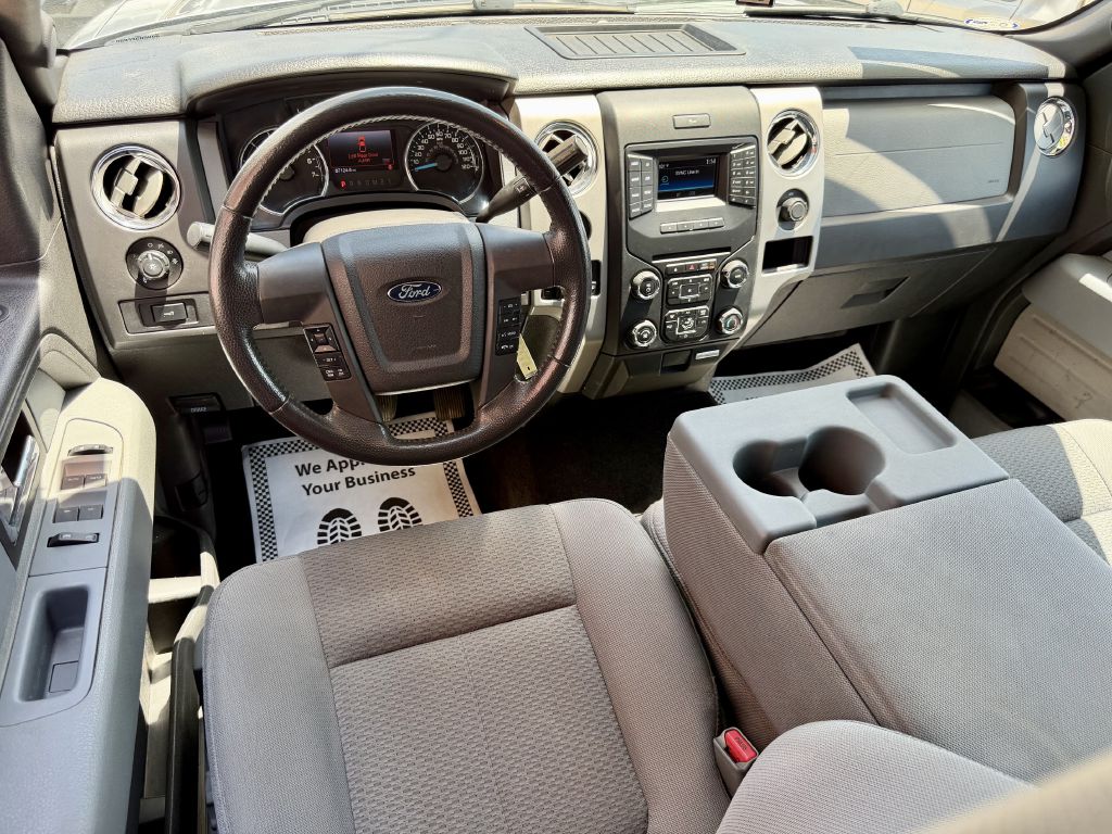 Photo 28 of this FORD F150