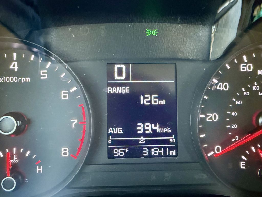 Photo 21 of this KIA RIO