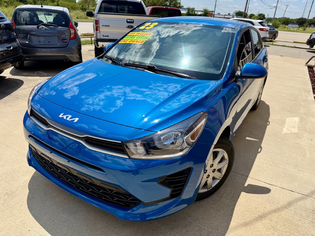 Photo 3 of this KIA RIO
