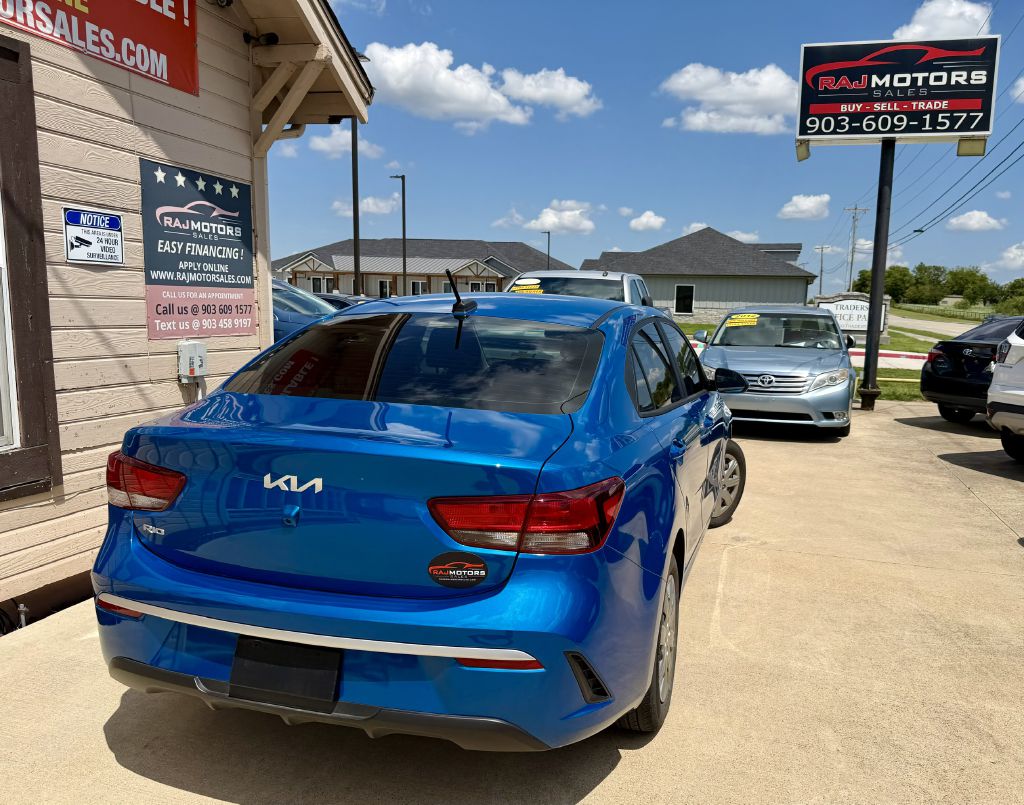 Photo 11 of this KIA RIO